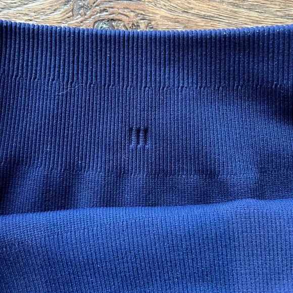 Lululemon Ebb and Flow Seamless Crop Leggings Blue Size 6 - Picture 5 of 11